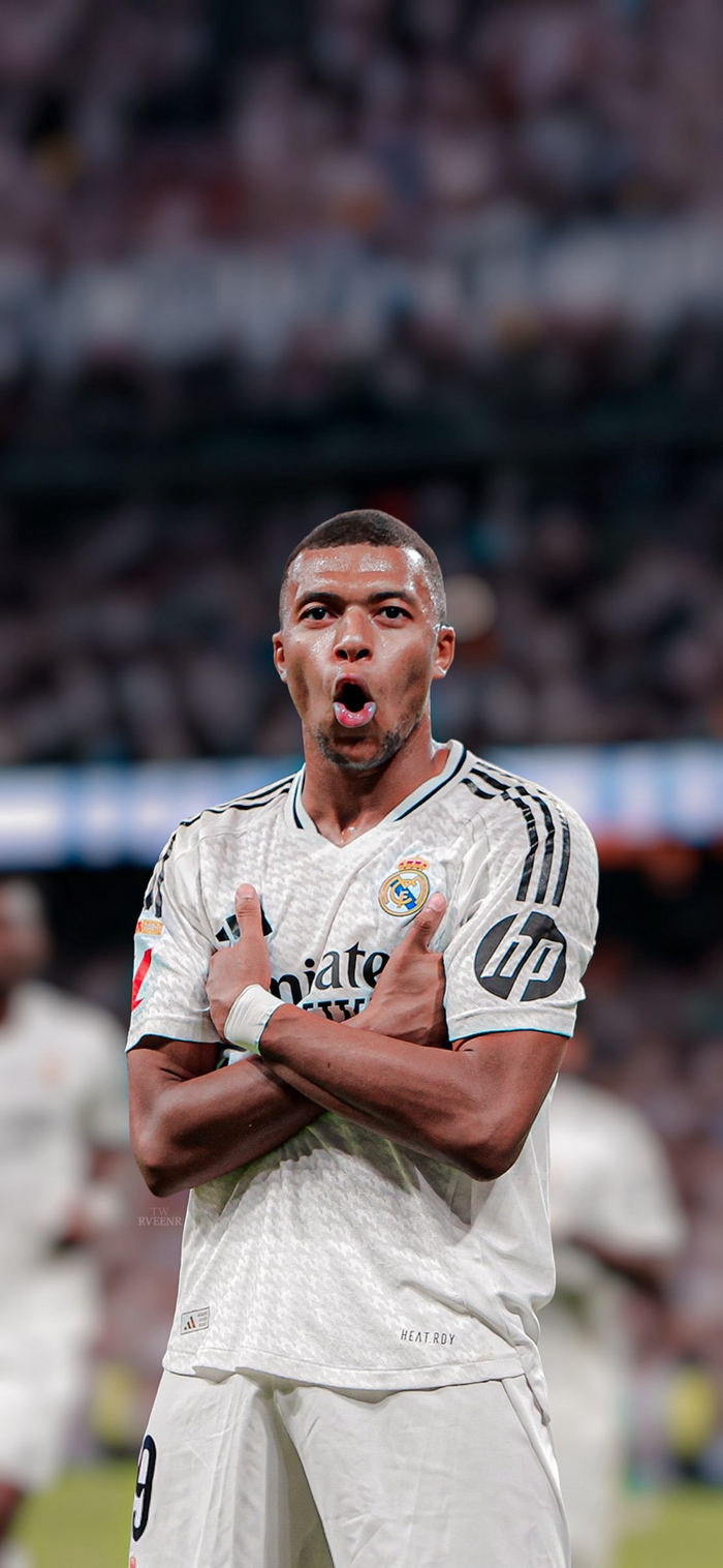 点射+助攻，B费再次当选曼联球迷票选的队内最佳球员（点球+助攻，B费再度当选曼联球迷票选队内最佳）