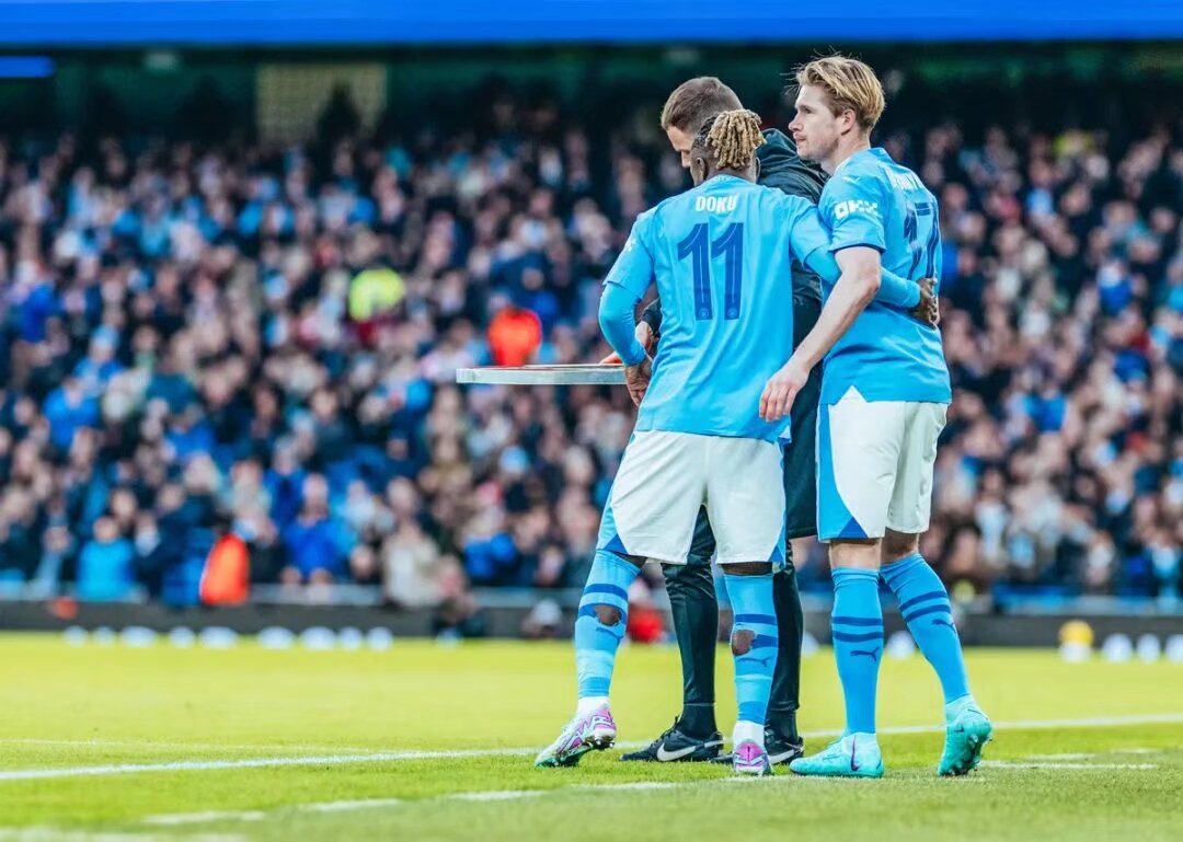 如何训练转身射门能力？（怎样提升转身射门技巧？）