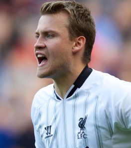 格纳布里：获得巨额收入后曾沉迷奢侈消费，母亲劝我脚踏实地（格纳布里坦言：高薪到手一度沉迷奢侈，母亲劝我务实）