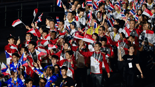 RMC：姆巴佩在上周联赛遭受膝盖撞击，并最终带伤踢完比赛（RMC：姆巴佩上周联赛膝盖受撞，仍带伤打满全场）