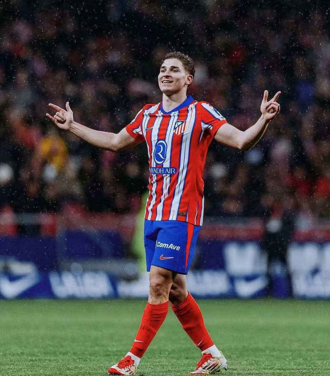 斯潘塞赛季新高＆追平生涯最高分，勇士6人得分上双不敌雷霆（斯潘塞砍赛季新高并追平生涯之最，勇士六人上双仍不敌雷霆）