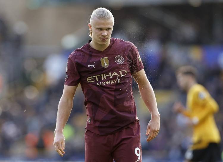 阿斯谈法布雷加斯：当下最被热捧少帅 曼城or巴萨？选择在他手中（阿斯：法布雷加斯已成炙手可热少帅，曼城还是巴萨？主动权在他手中）