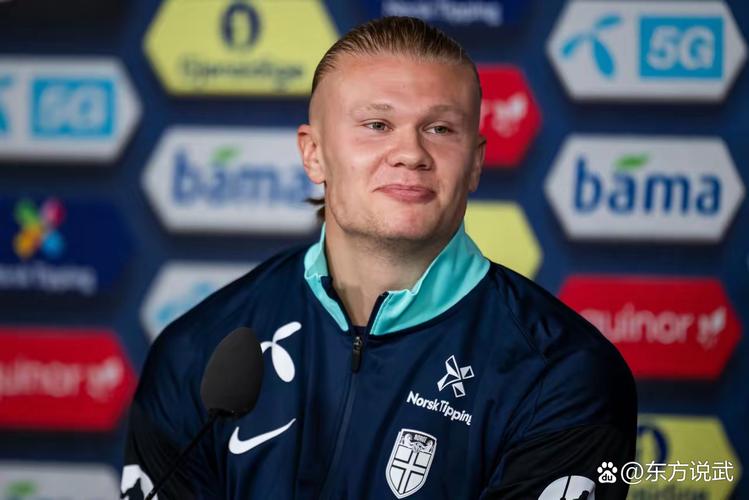 多特蒙德球迷挂横幅，反对海外比赛并攻击西甲高层（多特蒙德球迷打出横幅，抗议海外办赛并抨击西甲管理层）