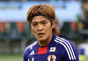 U22国足门将栾毅：少一人作战大家仍团结在一起，平局不容易（U22国足门将栾毅：少打一人仍众志成城，这一分来之不易）